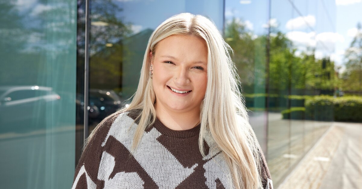 Enterprise Mobility team member at head office volunteering