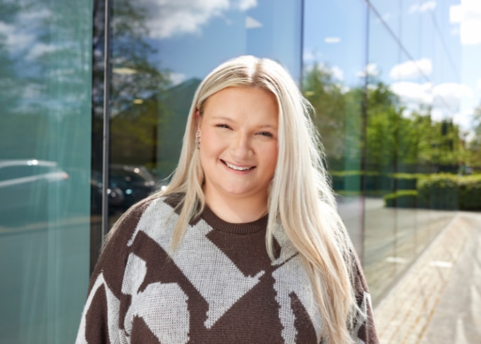 Enterprise Mobility team member at head office volunteering