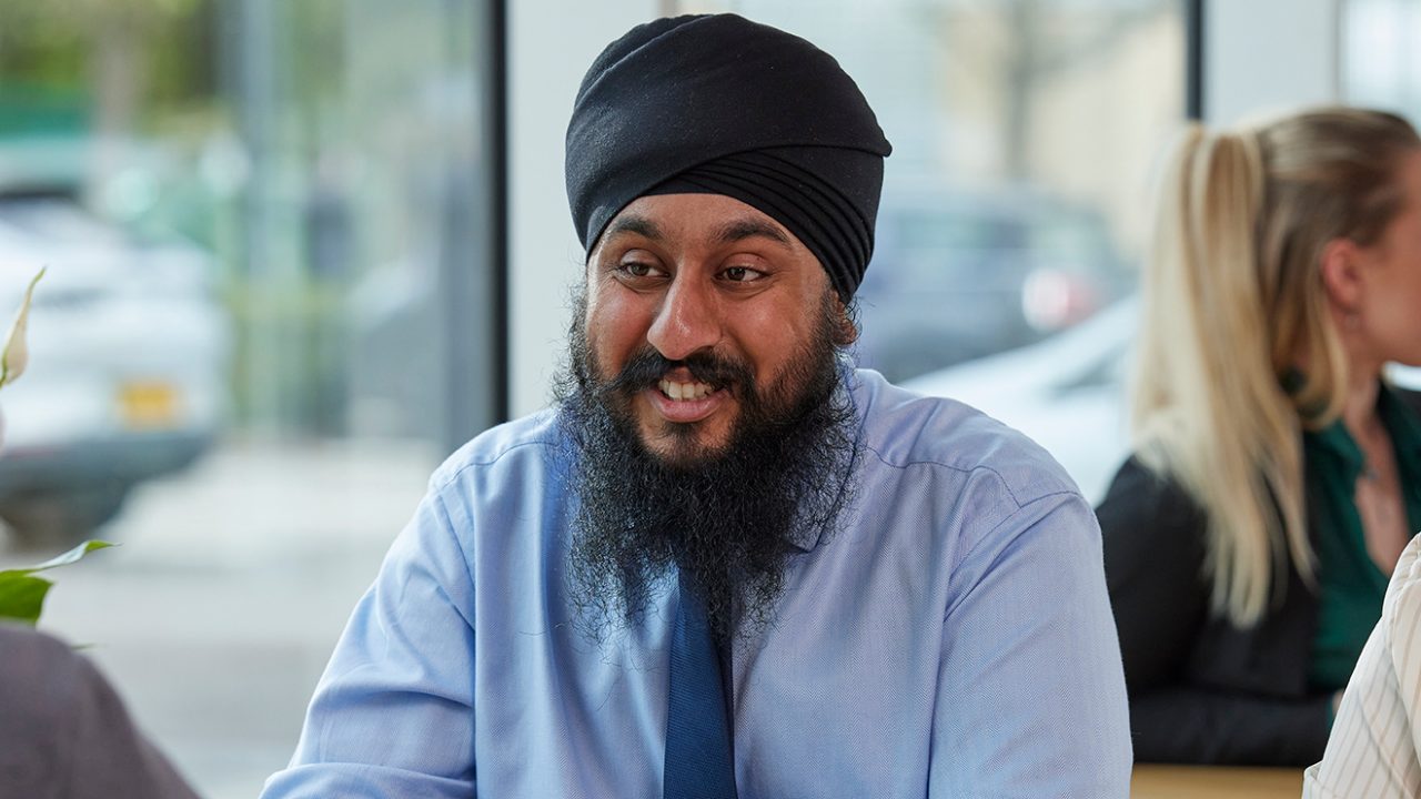 Teammitglied von Enterprise Mobility – Daljinder – Stationsleitung
